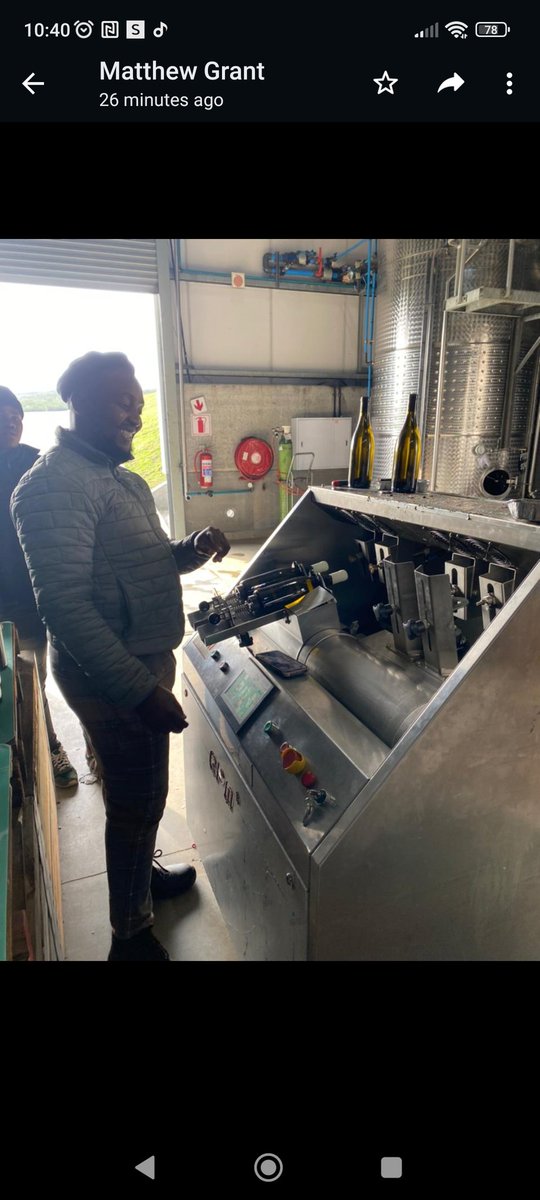 WATCH THIS SPACE!🔊
Our hardworking men busy in the cellar with waxing our upcoming Limited Edition wines🍷
Soon to be available in our beautiful Wine Lounge.