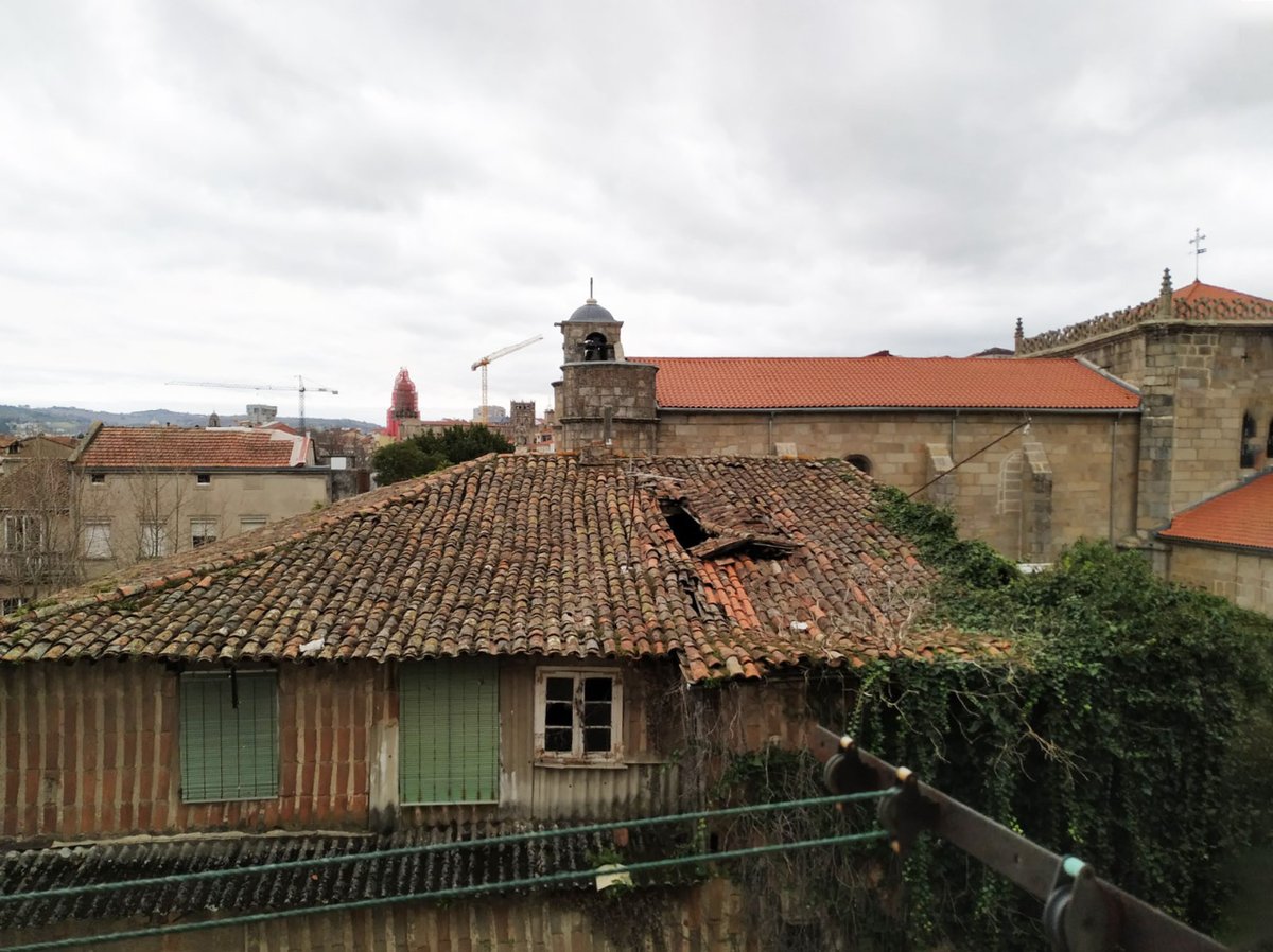 LOPEZyNOYA's tweet photo. Nuevo proyecto de rehabilitación en el Casco Vello.

¡Qué vistas 😎!

#rehabilitacion #rehabilitacionourensense #reformas #hogarfeliz #arquitectosourense #lopezynoya https://t.co/SWrFVTUaq8