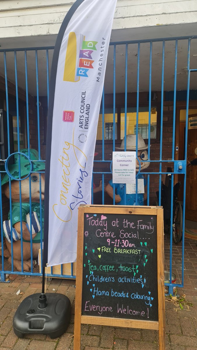 helenjbeesley's tweet photo. We are at @WHPFC family social this morning. Talking about Chatting, Playing and Reading, and having great fun whilst having a brew and a butty. If you are local come and see us until 11. #ReadMCR #ChatPlayRead https://t.co/iH2zPdL8iY