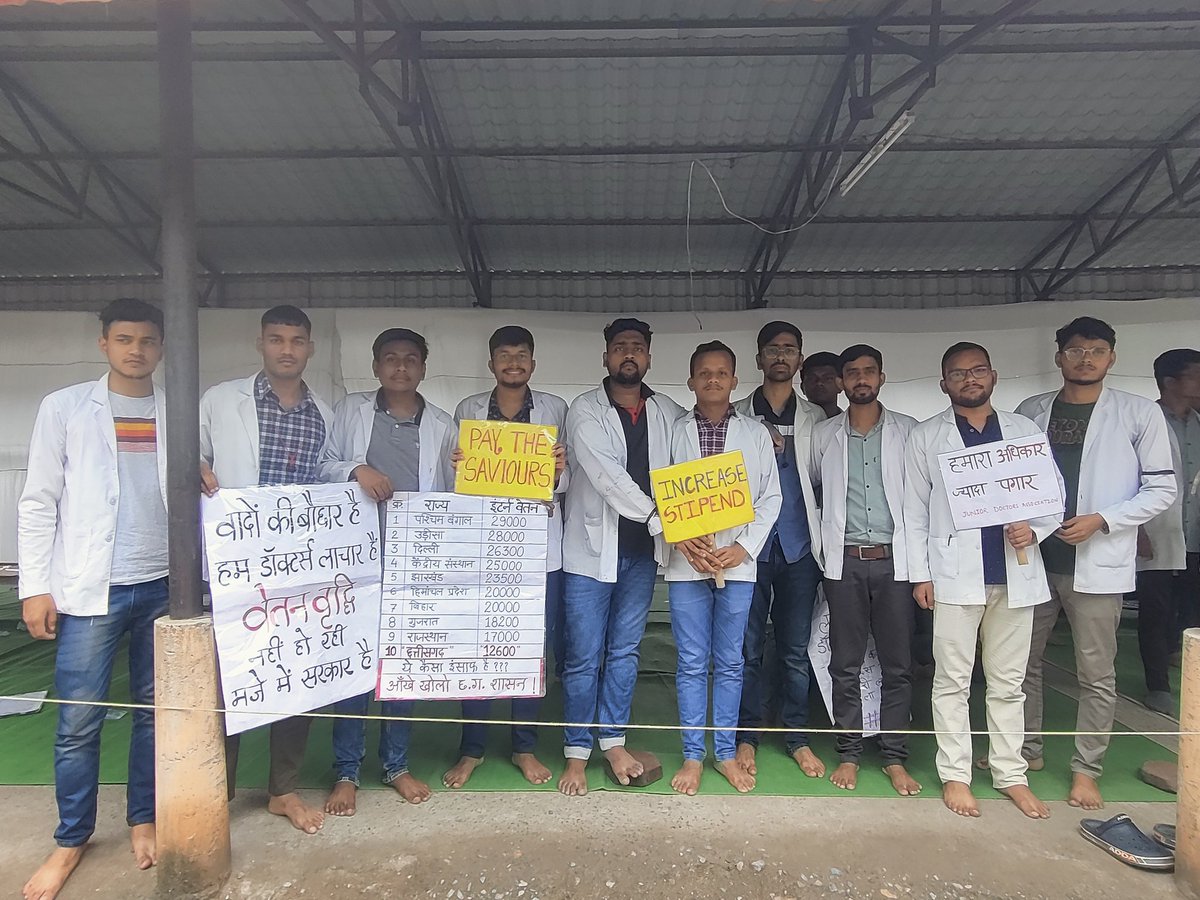 Jateeeen's tweet photo. #CGdoctorsOnStrike
#StrkeForStipendHike 
#CGdoctorsOnStrike
#StrkeForStipendHike 
#CGdoctorsOnStrike
#StrkeForStipendHike 
#CGdoctorsOnStrike
#StrkeForStipendHike 
#CGdoctorsOnStrike
#StrkeForStipendHike 
#CGdoctorsOnStrike
@bhupeshbaghel 
@TS_SinghDeo https://t.co/nS71UUHAgp