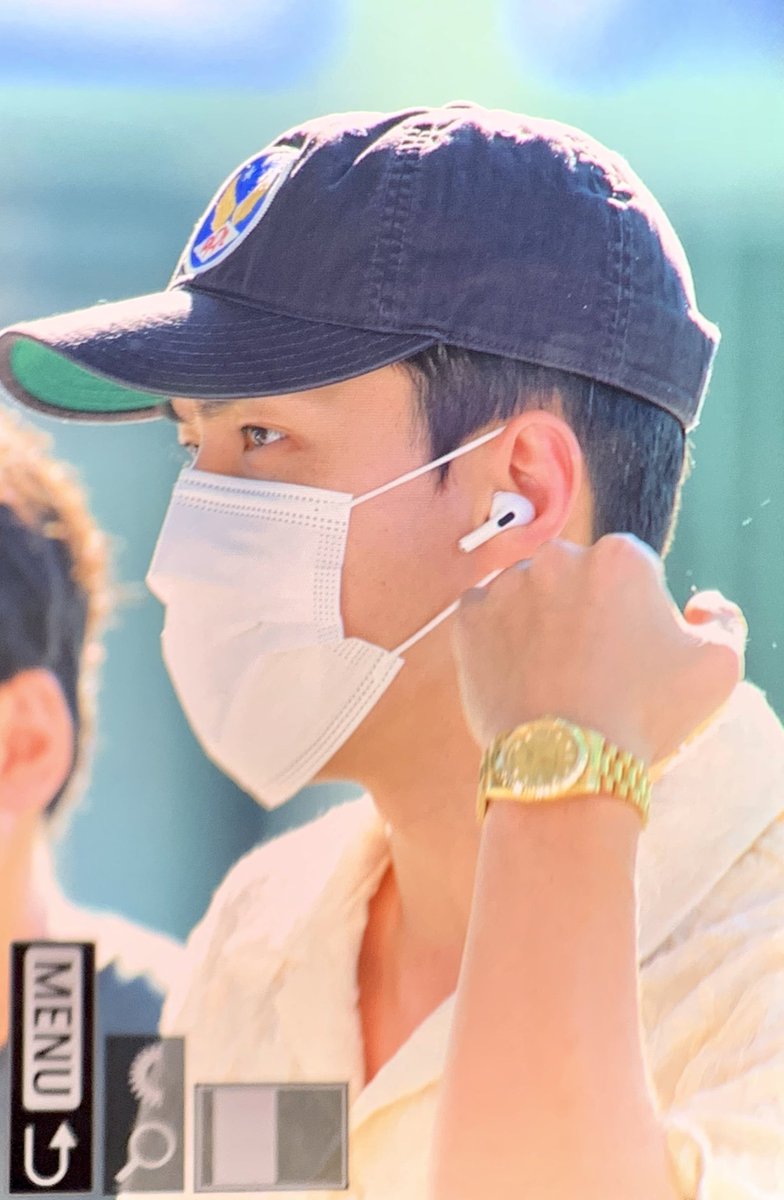 94seconds_'s tweet photo. 230804 ICN 

เจอกันที่เมืองไทยค่ะ 🌹🛫️

#SEHUN #세훈 https://t.co/kGd8rnCu3D