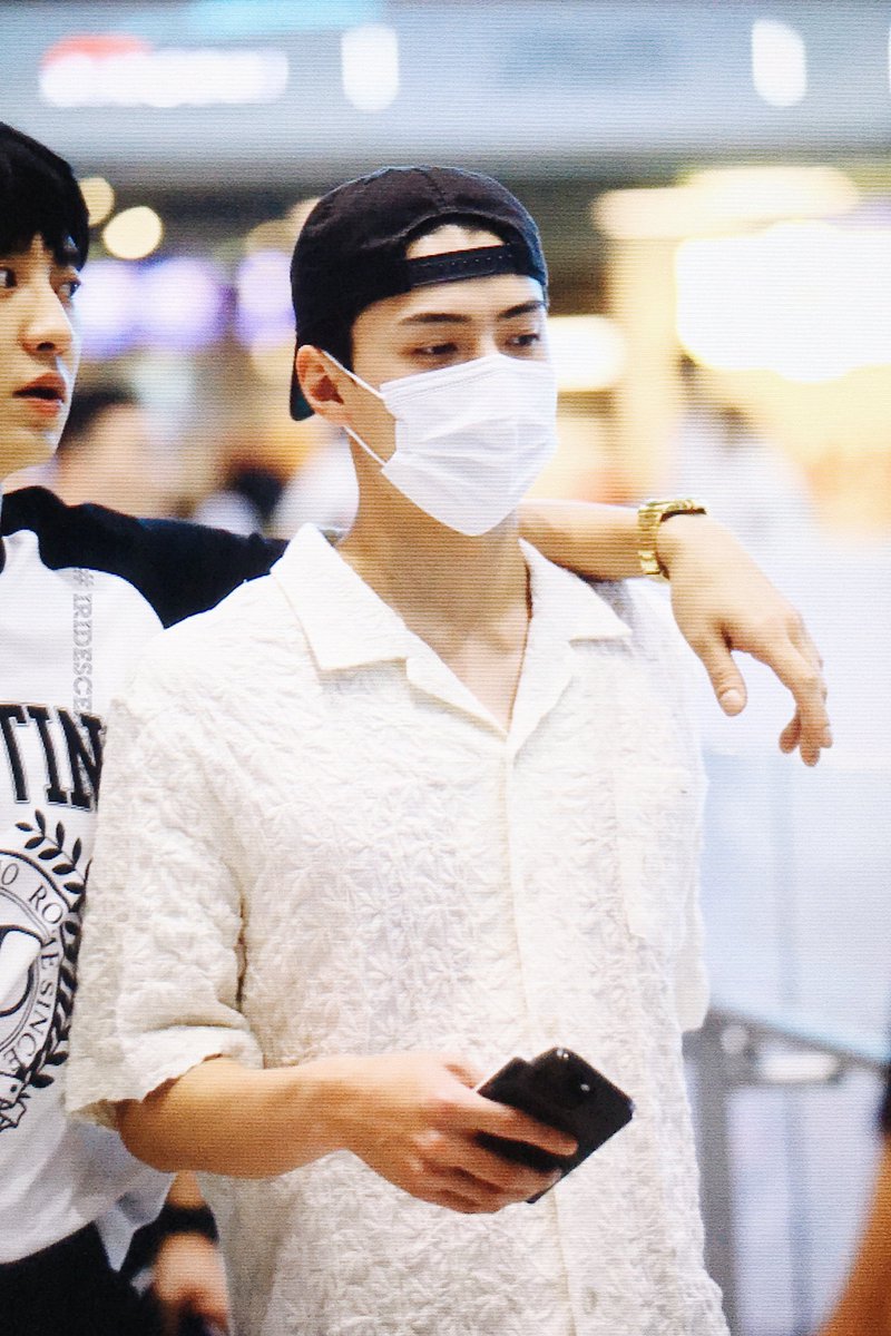 milkteus's tweet photo. tiny sehunnie 🤏🏻 https://t.co/8O3kKt8tUF