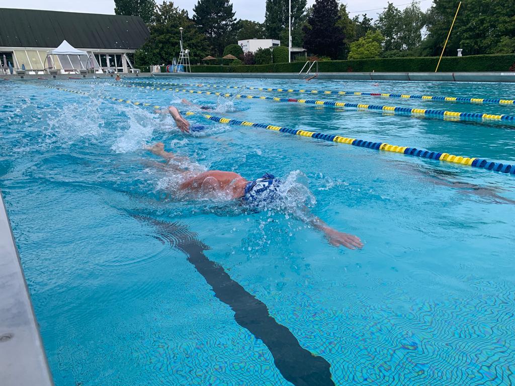 villepoissy's tweet photo. #Paris2024 À l'approche du Test Event @Paris2024 organisé du 17 au 20 août, la @villepoissy, labellisée Centre de préparation aux Jeux, accueille l'équipe norvégienne de triathlon au sein de la piscine de Migneaux ! 🇳🇴 #PoissyTerreDeJeux https://t.co/gtTUscJELb