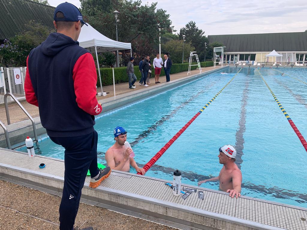 villepoissy's tweet photo. #Paris2024 À l'approche du Test Event @Paris2024 organisé du 17 au 20 août, la @villepoissy, labellisée Centre de préparation aux Jeux, accueille l'équipe norvégienne de triathlon au sein de la piscine de Migneaux ! 🇳🇴 #PoissyTerreDeJeux https://t.co/gtTUscJELb