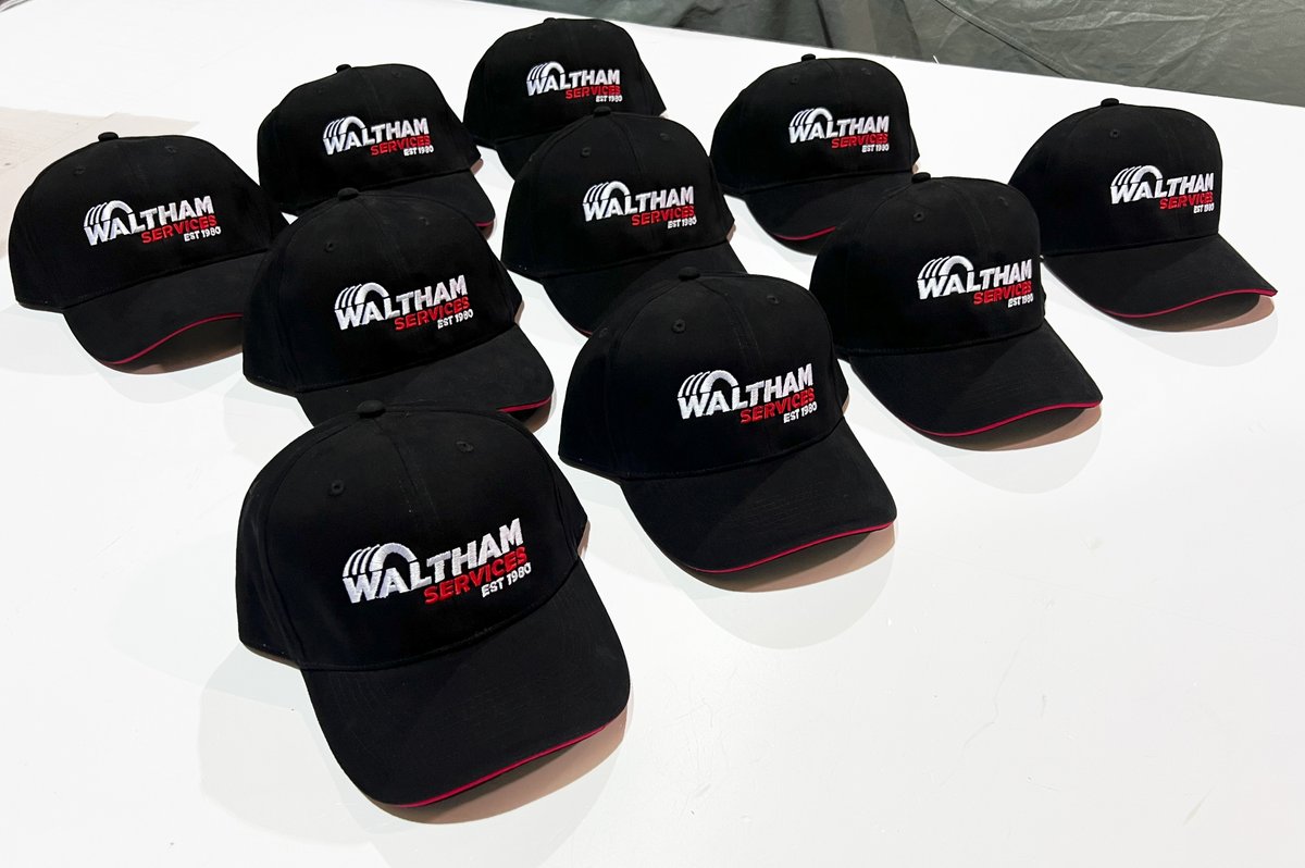 WizardEmb's tweet image. Embroidered baseball caps complete for #WalthamServices in contrasting black and red for the perfect branding! 🧵🧢

Give your branding the edge!
wizardembroidery.co.uk

#embroideredcaps #brandedcaps #beechfield #baseballcaps #caps #smallbusiness #supportsmallbuisness #racing