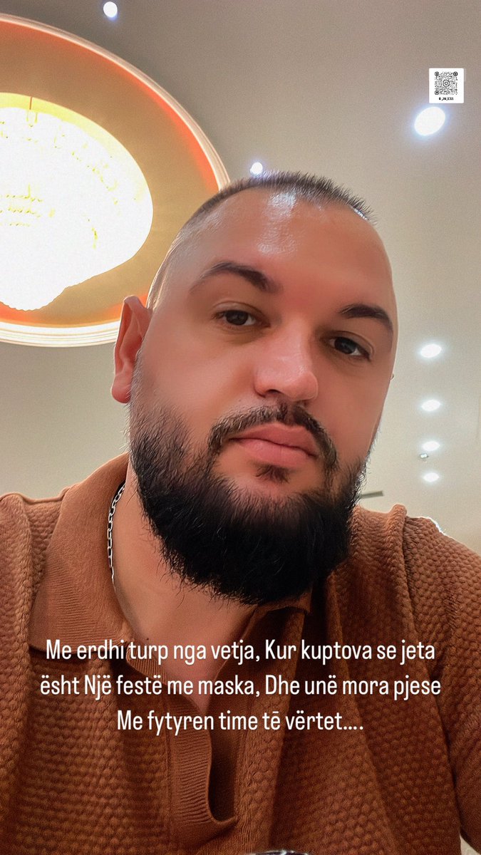 thisis_donbeka's tweet photo. Me erdhi turp nga vetja, Kur kuptova se jeta ësht Nje feste me maska, Dhe une mora pjese Me fytyren time të vertet.. https://t.co/mv6eKiuJDg