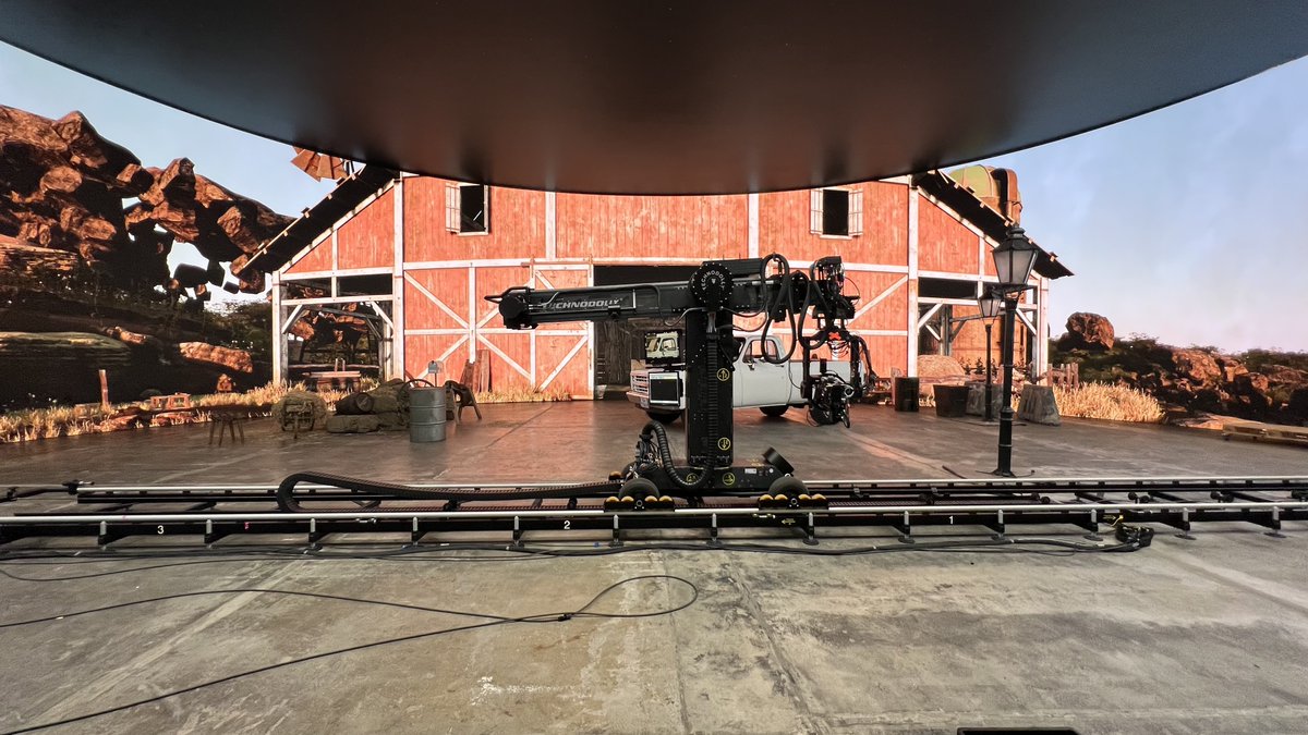 sansebastianfes's tweet photo. #71SSIFF #ZinemaldiaStartupChallenge🚀 'Bonzo Studios', de @BonzoProduccion (ES), ofrece un sistema integrado de #MotionControl, cámara de alta velocidad y #LedWall. Permite realizar producciones de gran calidad y complejidad con un presupuesto ajustado y en un tiempo reducido. https://t.co/Rg8g27H1aH