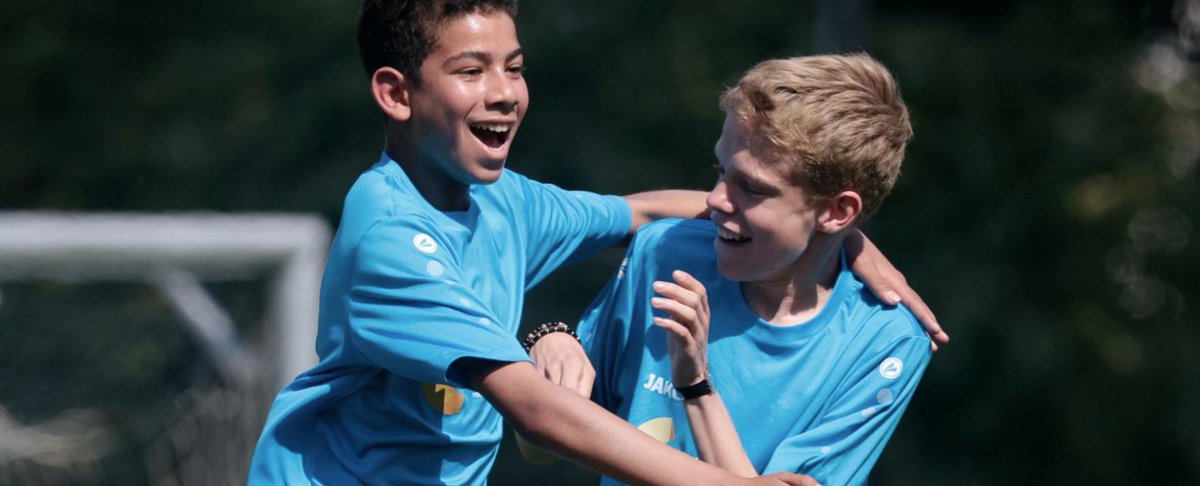 Wij maken samen met <a href="/KNVB/">KNVB</a> en <a href="/albertheijn/">Albert Heijn</a> het KNVB Schoolvoetbal-toernooi voor leerlingen van het speciaal onderwijs mogelijk! 

#knvb #albertheijn #samenwerking #schoolvoetbal #speciaalonderwijs #landelijk

fondsgehandicaptensport.nl/nieuws/knvb-sc…