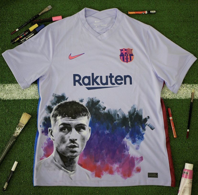 corbacc's tweet photo. Salut @jkeey4, je viens voir Barca - Cadix le 20 Août, et j’aimerai faire signer un maillot un peu spécial par Pedri (une peinture de lui sur maillot). Tu penses que tu pourrais arranger ça ? 🙏🏻 

PS : et une photo avec toi s’il te plaît 🙏🏻🙏🏻 https://t.co/Yo0LjpioCj