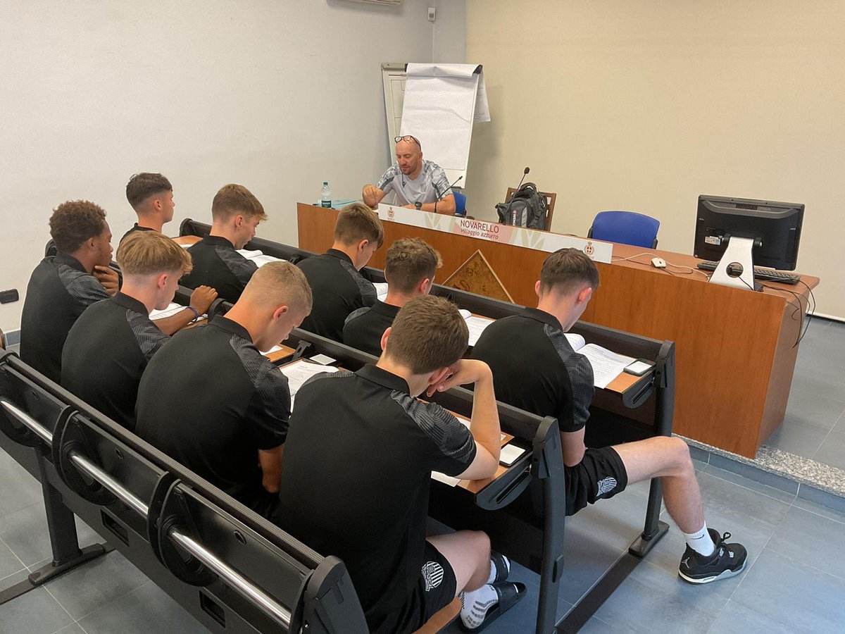 LFEonline's tweet photo. ๐ช๐ A little bit of gym work and language learning for the @officialgtfc U18s on their first morning in Italy!
๐ฎ๐น #LFEtrip #TuringScheme @TuringScheme_UK https://t.co/Bx51GqkT2G