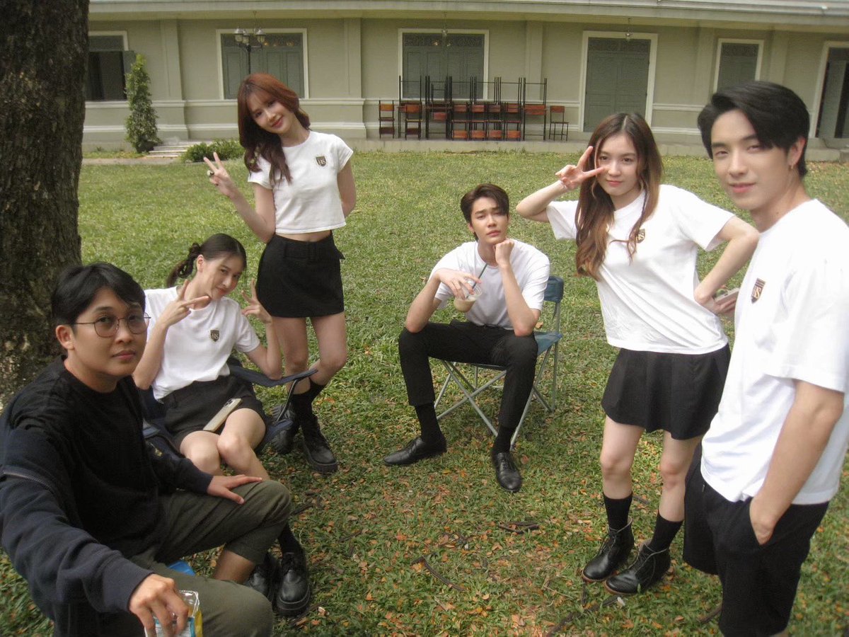 view_benyapa's tweet photo. ฟูจิ ยินดีที่ได้รู้จัก เทอแกร่งมากเทอพยายามทำทุกอย่างให้ได้ด้วยตัวเองเสมอ เป็นมุมที่เราเหมือนกัน ชอบที่เทอยึดมั่นในความเท่าเทียม ตอนชั้นเป็นเทอ ชั้นรู้สึกว่าไม่มีอะไรที่ชั้นทำไม่ได้ สิ่งที่ชั้นได้เรียนรู้จากเทอ คือเราให้เวลาตัวเองอ่อนแอบ้างก็ได้ เราไม่ต้องเข้มแข็งตลอดเวลาสักหน่อย https://t.co/B3ufcbihvQ
