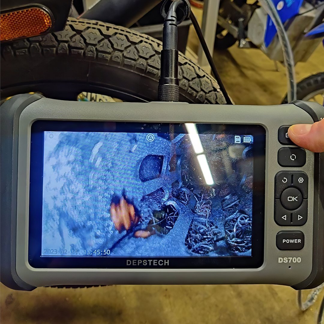 depstechcamera's tweet image. Endoscope is a time-saver, allowing you to inspect small engines and check for any piston damage.

#enginecheck #motorcyclemaintenance #depstech #inspectioncamera #endoscope