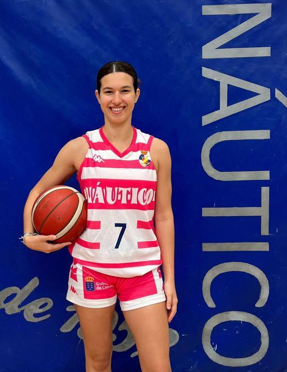 🏀 𝐄𝐋𝐄𝐍𝐀 𝐄𝐒𝐂𝐔𝐃𝐄𝐑 continuará en el Náutico Tenerife ULL <a href="/RCNT_BALONCESTO/">RCNT Baloncesto</a>

🗨️"Vamos a dar lo mejor de nosotras mismas y que la afición disfrute"

+Info: acortar.link/mxmN9E
<a href="/deportesctfe/">Santa Cruz Deportes</a> 
<a href="/santacruz_ayto/">Ayuntamiento de Santa Cruz de Tenerife</a>
<a href="/DXTenerife/">Deportes Tenerife</a>
<a href="/Deportecanario/">Deporte canario</a>
<a href="/hospiten/">Hospiten</a>
<a href="/CajaCanarias/">Fundación CajaCanarias</a>
<a href="/cajasiete/">Cajasiete</a>