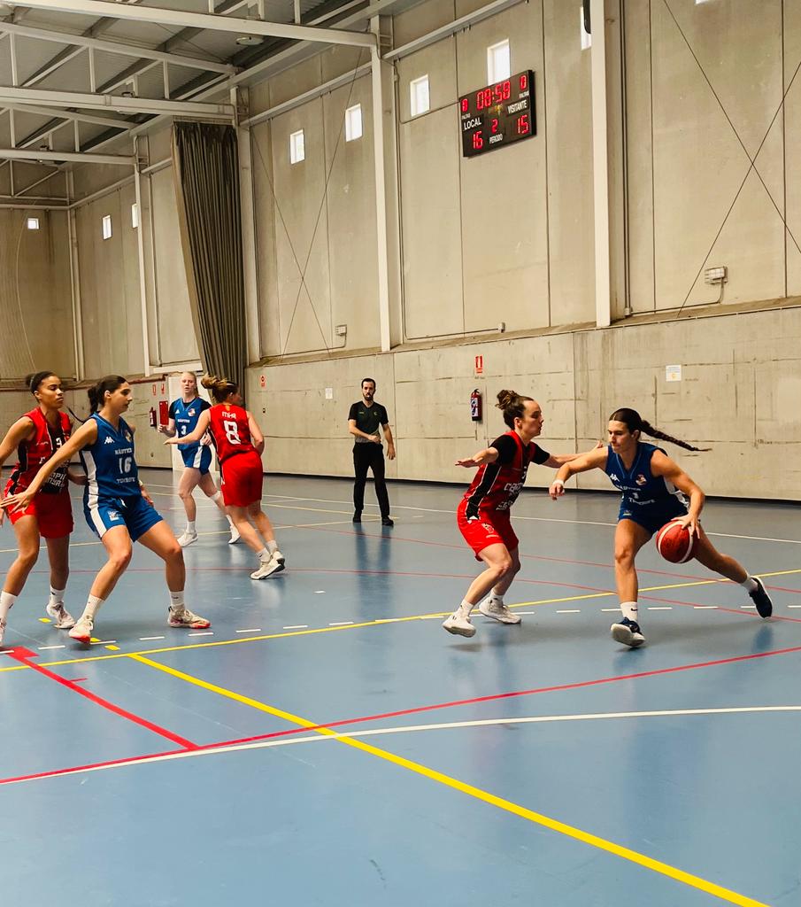 RCNTenerife's tweet photo. 🏀 𝐄𝐋𝐄𝐍𝐀 𝐄𝐒𝐂𝐔𝐃𝐄𝐑 continuará en el Náutico Tenerife ULL @RCNT_BALONCESTO

🗨️"Vamos a dar lo mejor de nosotras mismas y que la afición disfrute"

+Info: https://t.co/w3CV1dylBx
@deportesctfe 
@santacruz_ayto
@DXTenerife
@Deportecanario
@hospiten
@CajaCanarias
@cajasiete https://t.co/NoQHQyLEWz