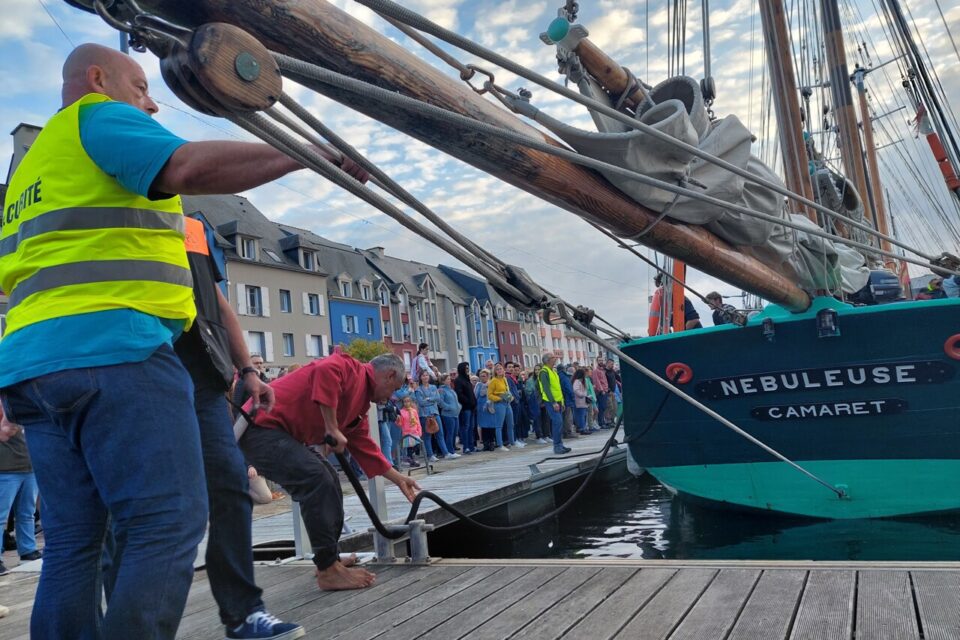 Les sublimes images de la première soirée du <a href="/FestivalPaimpol/">Festival du Chant de Marin</a> avec <a href="/pressedarmor/">La Presse d'Armor</a> ➡️ actu.fr/bretagne/paimp…
