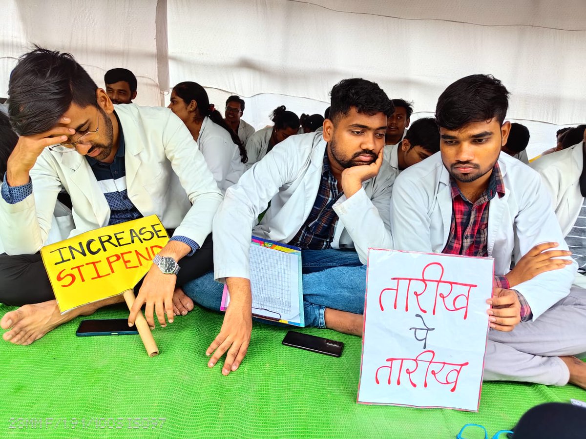 asli_anupgupta's tweet photo. #CGdoctorsOnStrike
#StrkeForStipendHike 
#CGdoctorsOnStrike
#StrkeForStipendHike 
#CGdoctorsOnStrike
#StrkeForStipendHike 
#CGdoctorsOnStrike
#StrkeForStipendHike 
#CGdoctorsOnStrike
#StrkeForStipendHike 
#CGdoctorsOnStrike
#StrkeForStipendHike 
@bhupeshbaghel 
@TS_SinghDeo https://t.co/YDIDXY5uv3