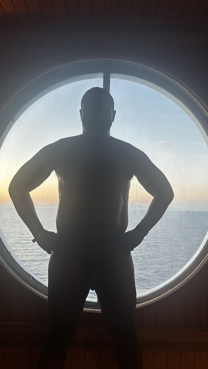 streakingbair2's tweet photo. On vacation. #nude #nudism #naturism #nakedworkout #blacknudist #blacknaturist #blacknudism #nakedprogress #gains #lockerroom #black_nudist #sauna #nakedsauna #silhouette https://t.co/JoZx7cdWhh