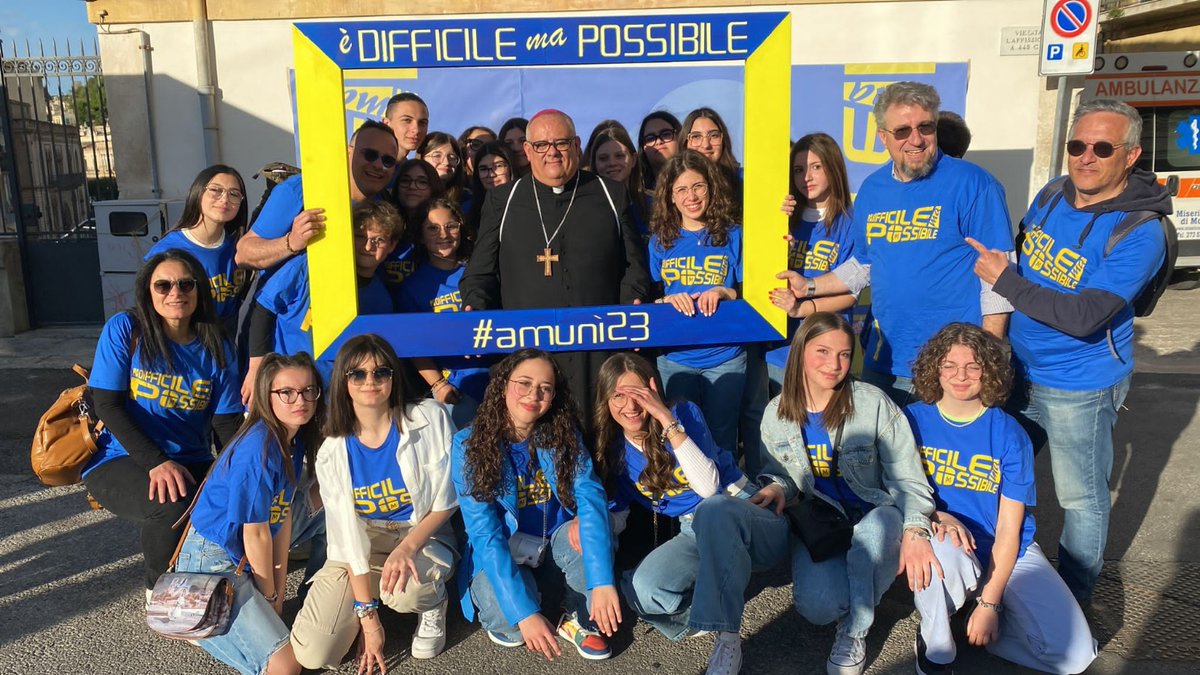 🔴Il vescovo Rumeo: le Gmg? Passione della Chiesa per i giovani.

diocesinoto.it/il-vescovo-rum…