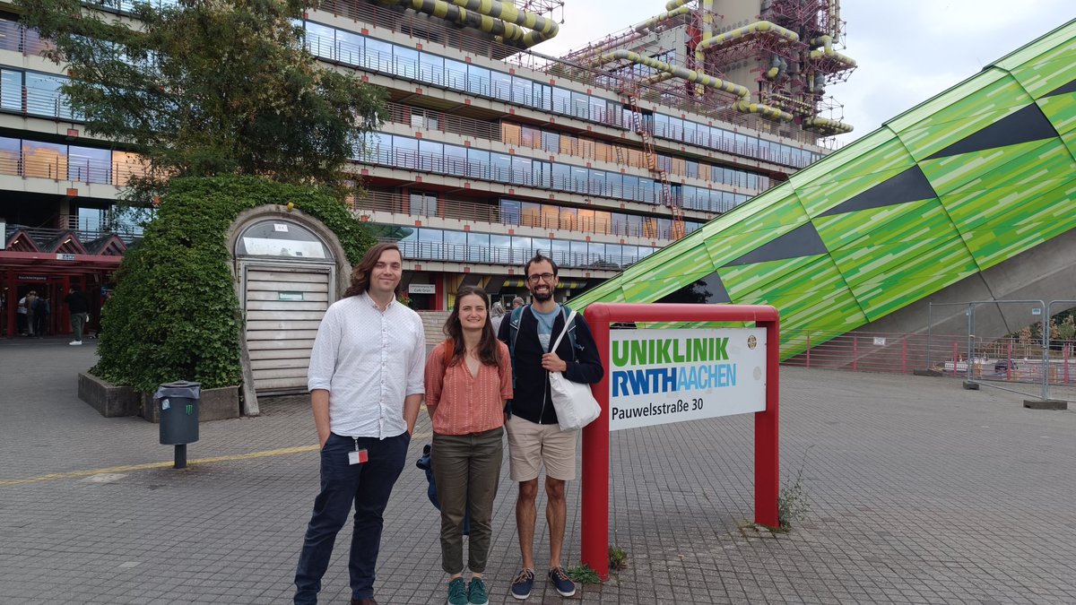 After a great meeting with @charlie_pvrt & @tcahitch in Aachen, I am officially starting my new postdoc project on oak microbiota SynCom: purification of 452 oak isolates with @Alejandra211909 and the @FutureOak_ project! 💪🌳🧫 @jamesemcdonald