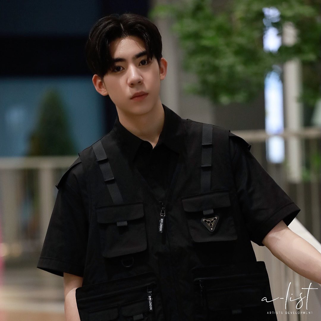 Firelust15's tweet photo. น้องบอสแบบเข้มๆแต่แฝงความน่ารักเข้าเต็มๆ  รอติดตามผลงานของน้องอยู่นะครับ ร่วมลุ้นและเชียร์ผลการแคสน้องไปด้วยกันนะครับ #ไป่ลั่วลิน #herointheseries #heroincastingcall #bbossppp https://t.co/Icw4q547HD