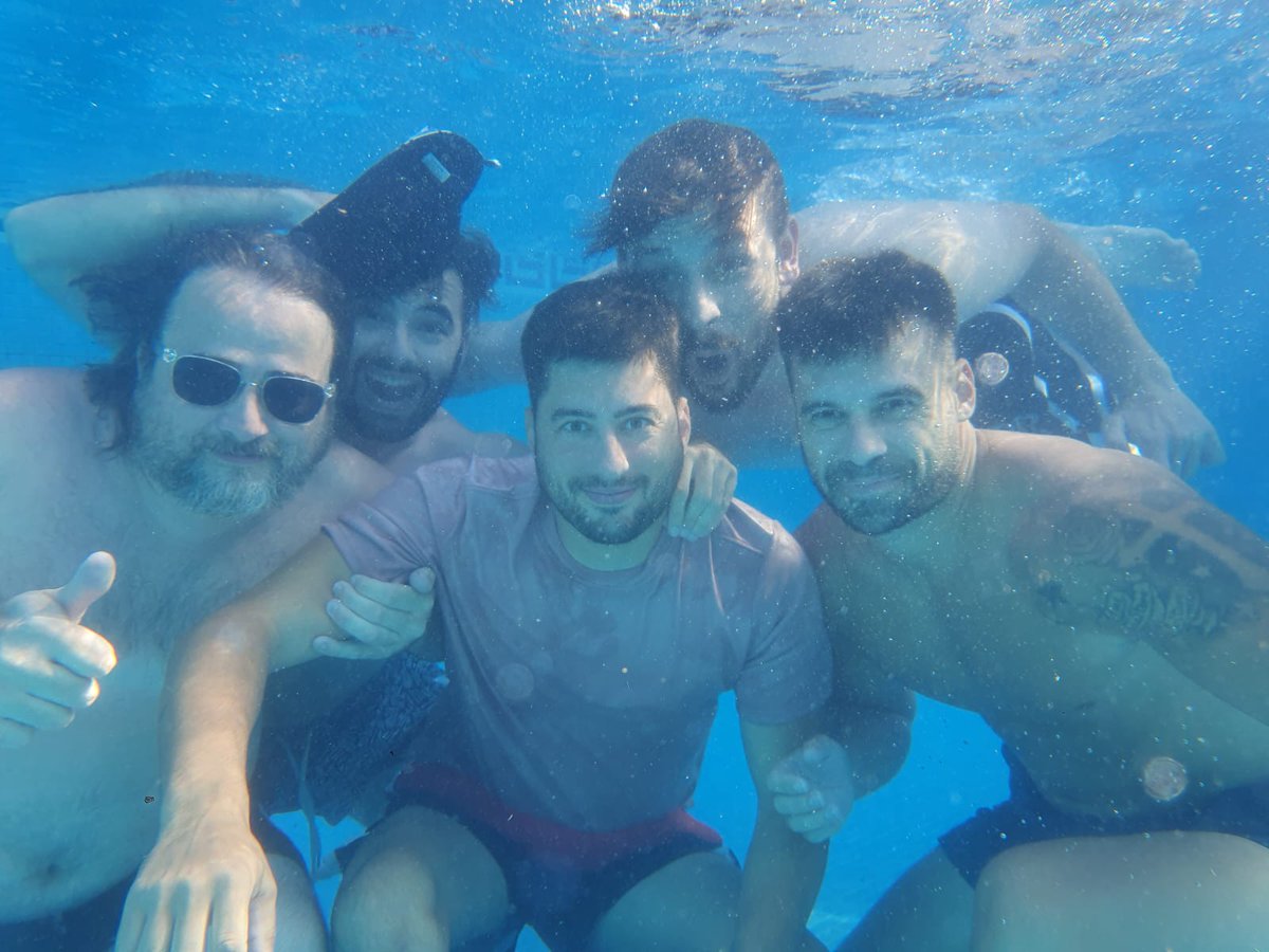 El <a href="/Seoplustv/">Seoplus</a> #SEOPLUS23 y la quedada de después fue una autentica locura !!!! 🎉

Jamás me esperaría poder encontrar tan buenos amigos y gente tan enrollada en el mundo del SEO, sin duda, es lo mejor del marketing 😌

Pasamos muy buenos momentos, pero me quedo con esta foto en