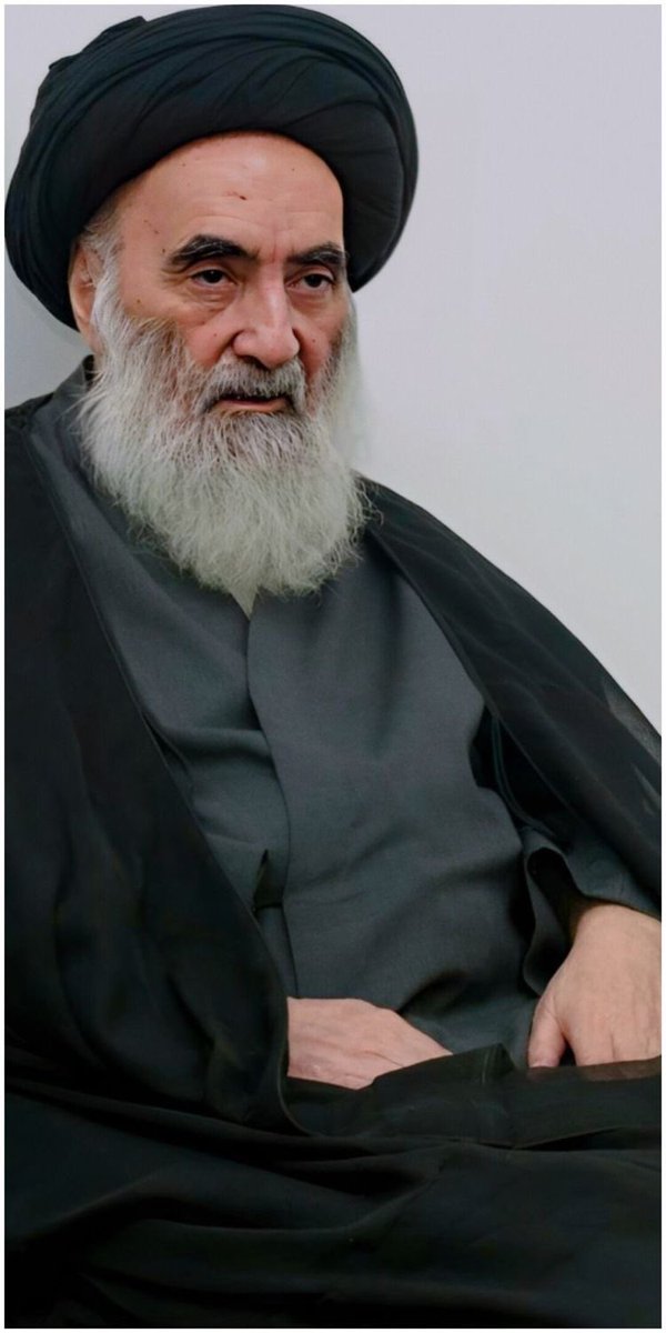 Mohtermalaila's tweet photo. Ayatollah  Sistani is one of the most Influential Leader  .He lives in a small rented house ,under shadow of the dome of Imam Ali (as)

Allhumdullilah I can proudly say I am under his taqleed
our grand scholar who ages 93 years today https://t.co/yhhSmbF8w9