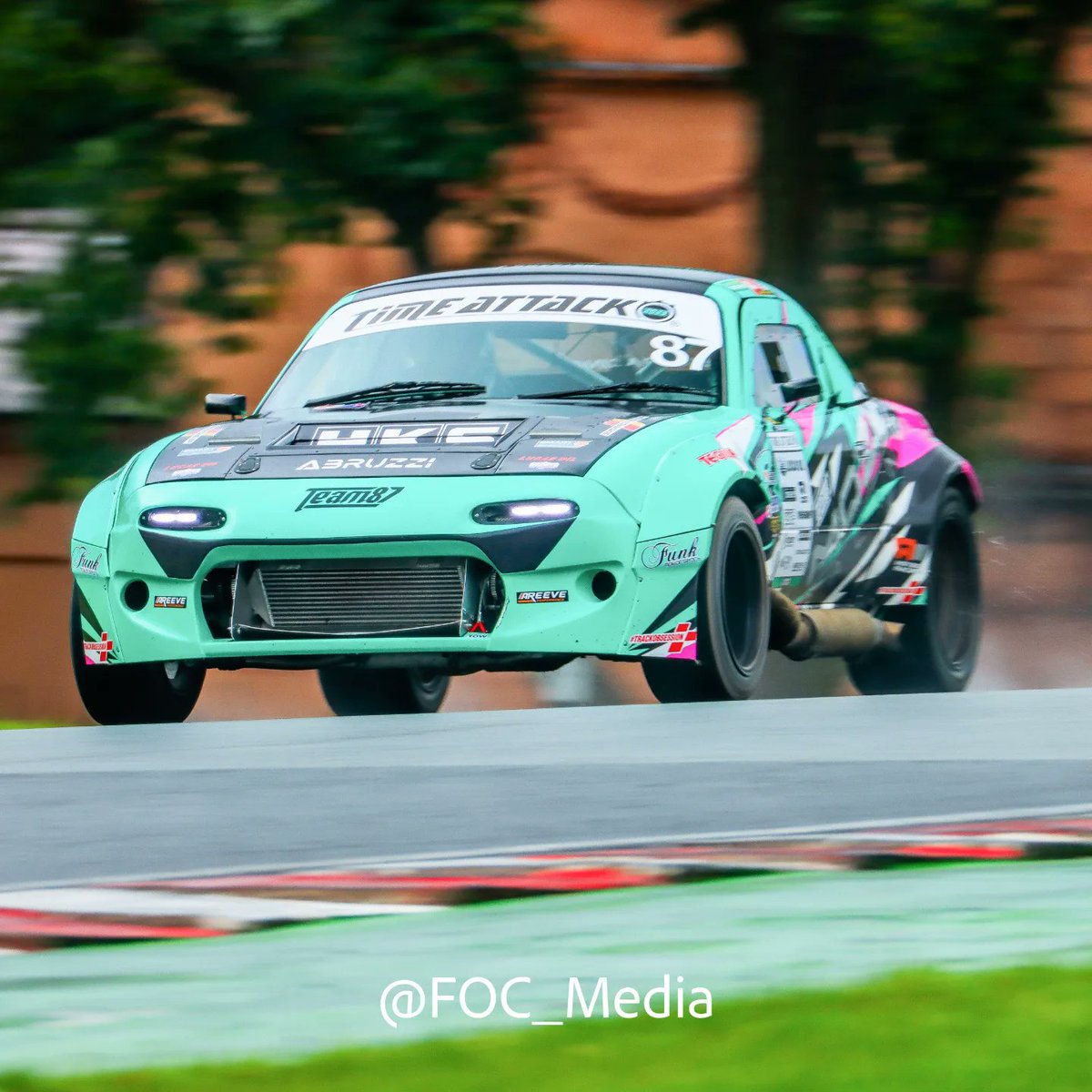 Jimmy Broadbent tweet media