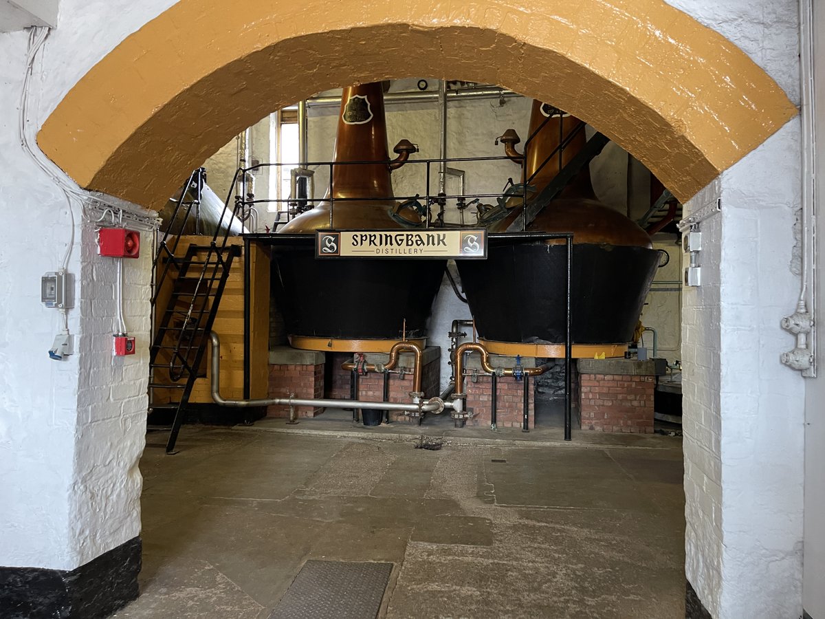 MoreDrams's tweet photo. Earlier in July, @Coldorak joined @Jamrat_ and other friends for the in-depth @Springbank1828 Eat, Sleep, Dram, Repeat experience. 2.5 days of tours, tastings, meals and even blending their own Springbank single malt. He recaps everything on MDLD:
https://t.co/7HYzm1zCPO https://t.co/5PUSsxP1Zi