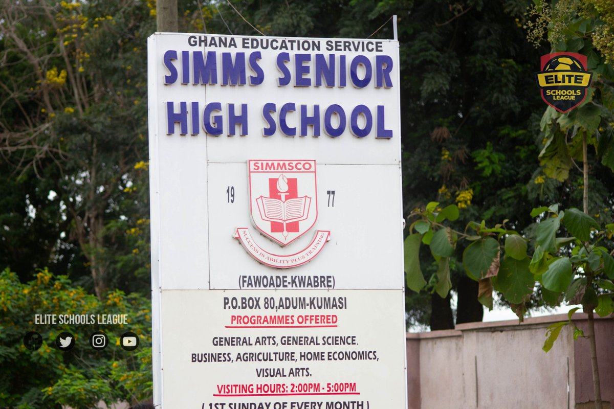 EliteSchsLeague's tweet photo. Simms Senior High School paraded the Ashanti Region Inter-School Boys’s Soccer Competition trophy through the streets of Fawoade-Kwabre on Thursday afternoon.

ESLtv was there to cover the memorable event. https://t.co/hAS7PDVqts