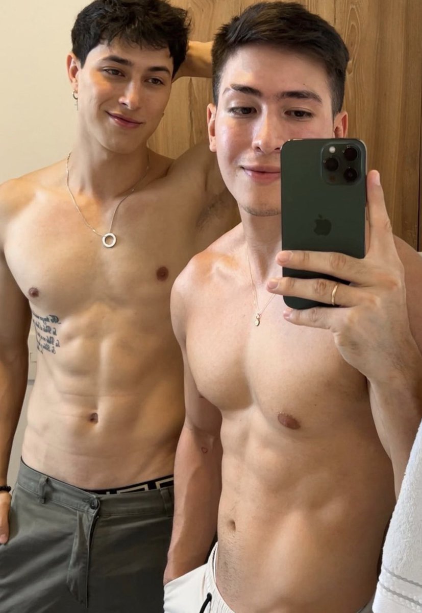 KZymeth's tweet photo. Choosing between @massage_alpha or @TheAlphaMain tonight! https://t.co/NjjIwI42q3
