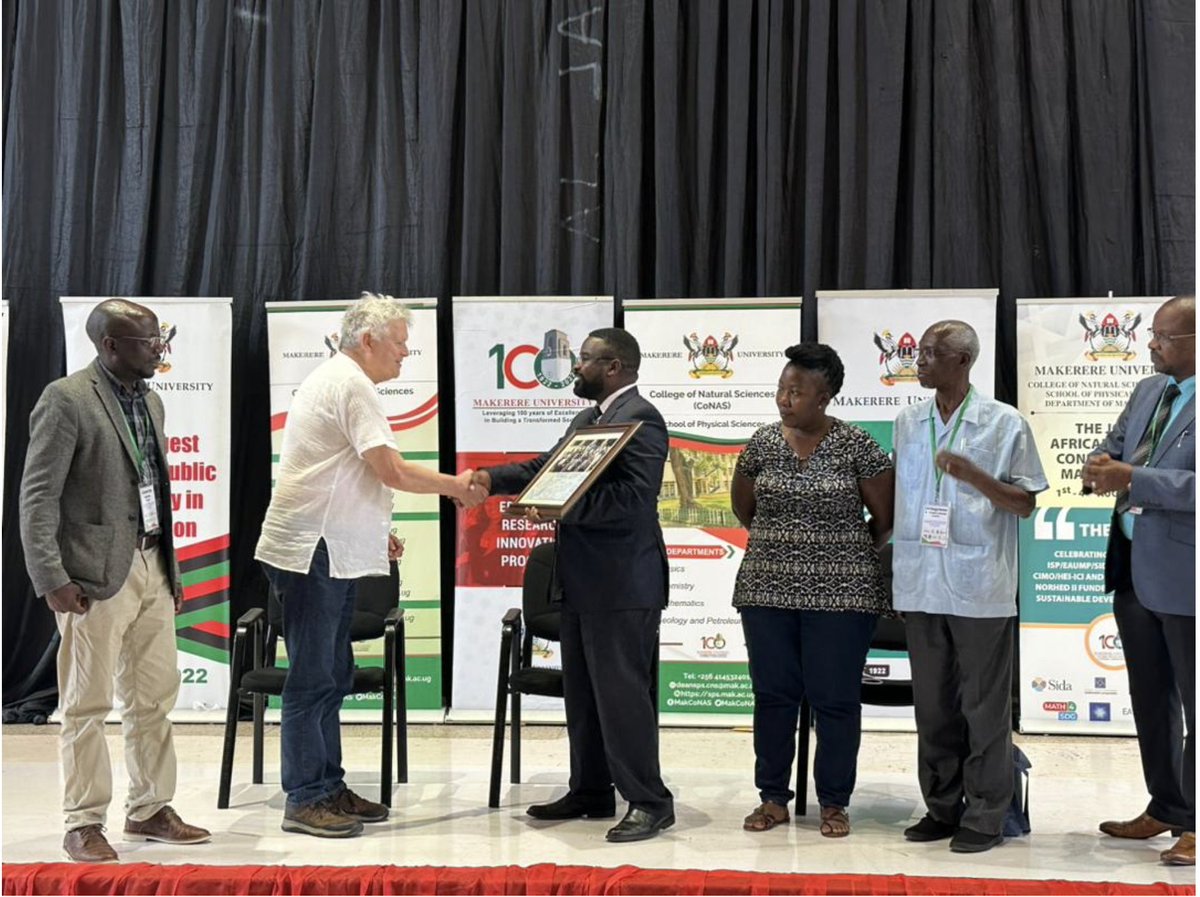 DICTSMakerere's tweet photo. #MakAfricaMathConf
Prof. Leif Abrahamsson(represented) receives an appreciation from Prof. Robert Wamala for his work done through Mathematics in the region. @MakCoNAS @Makerere @MakerereNews @Sida @ugmathsoc @eaump_org @euromathsoc https://t.co/ZthPG0VPeD