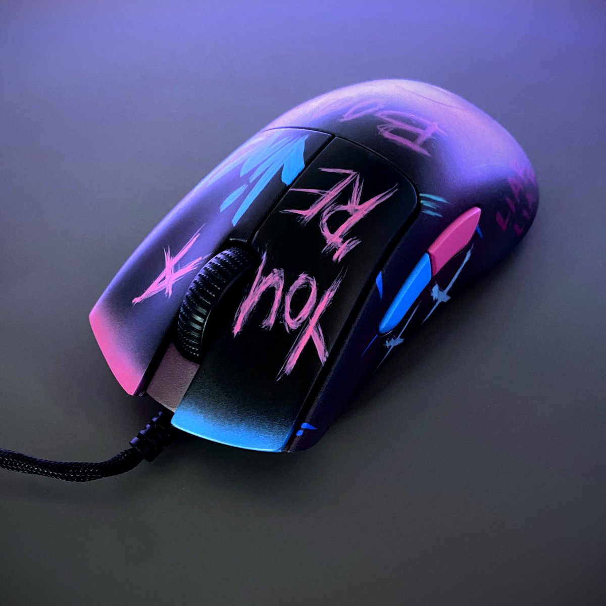 modest_designs_'s tweet photo. Jinx / Arcane - League of legends
Razer Deathadder v3

#giveaway #custommouse #customart #custompaint #custom #reels #arcane #jinx #leagueoflegends #arcanejinx #razer #deathadderv3 https://t.co/EO0zzOnksw