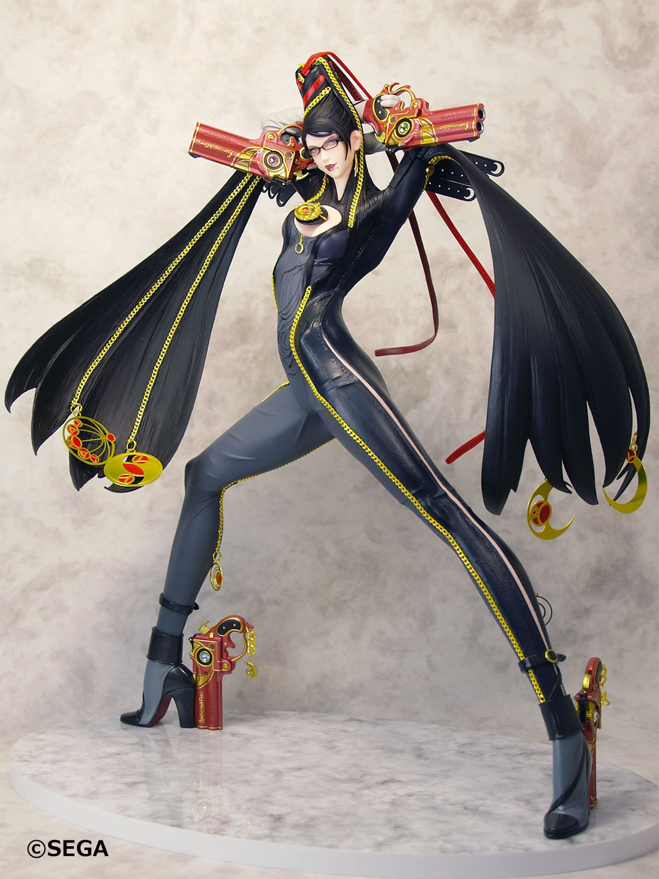 ベヨネッタ フィギュア