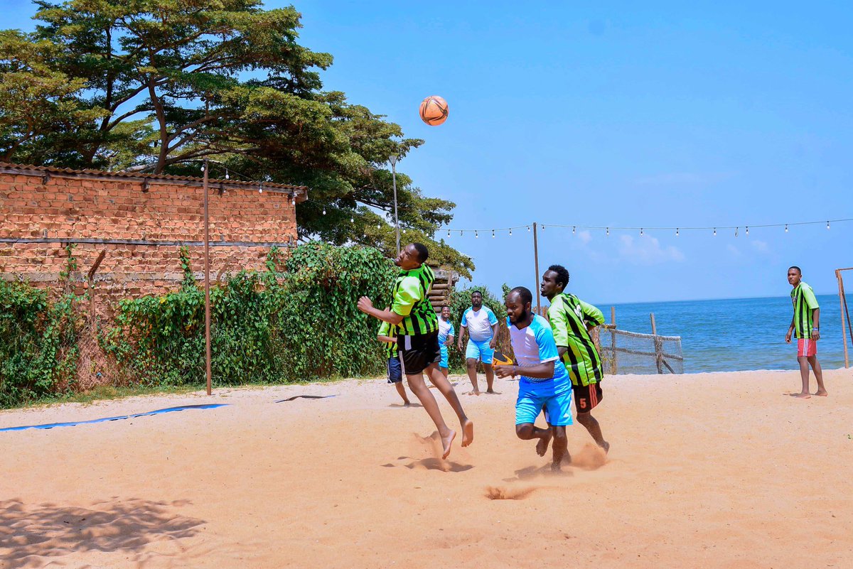 HopeRct's tweet image. We had fun stretching  @RctNajjeera.😜 
Meet our CenterBack aka The Jericho Wall @WarrenMugisa
Our mvp Goalie @cekerommorgan
⚽️ 
#FlashbackFriday 
#FunSoca23