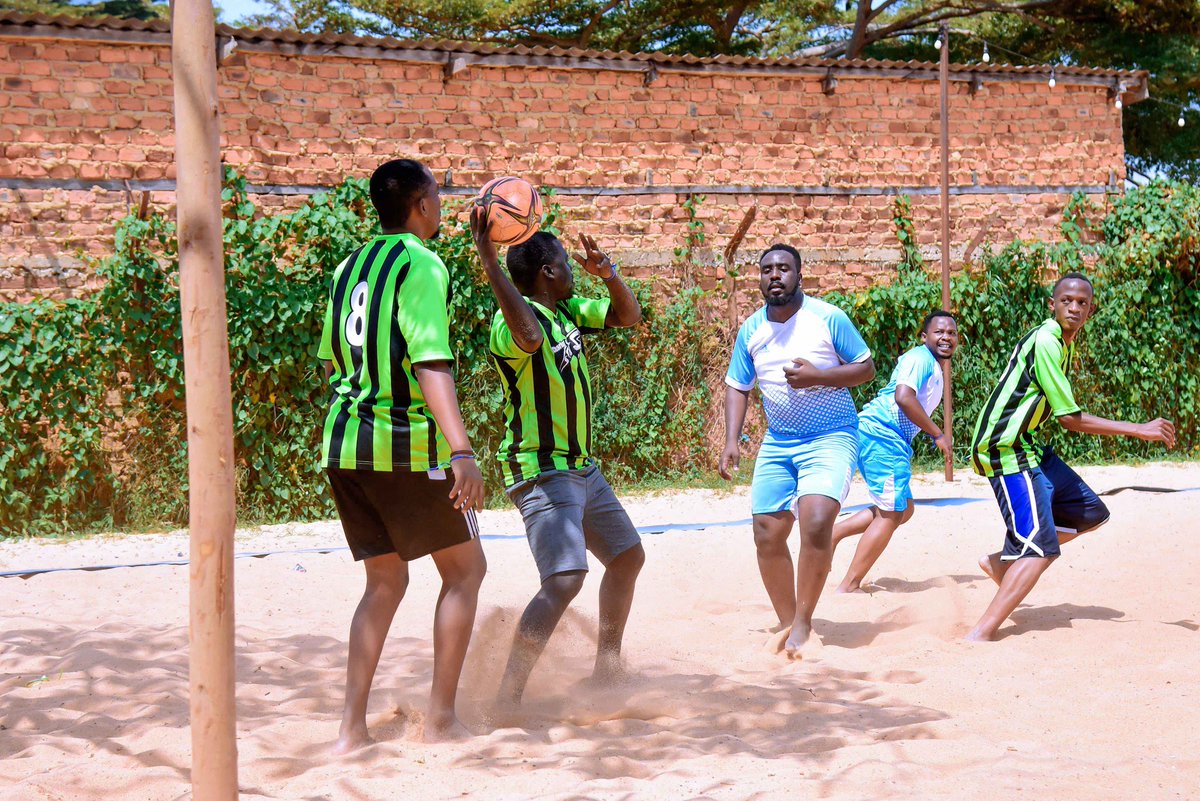 HopeRct's tweet image. We had fun stretching  @RctNajjeera.😜 
Meet our CenterBack aka The Jericho Wall @WarrenMugisa
Our mvp Goalie @cekerommorgan
⚽️ 
#FlashbackFriday 
#FunSoca23