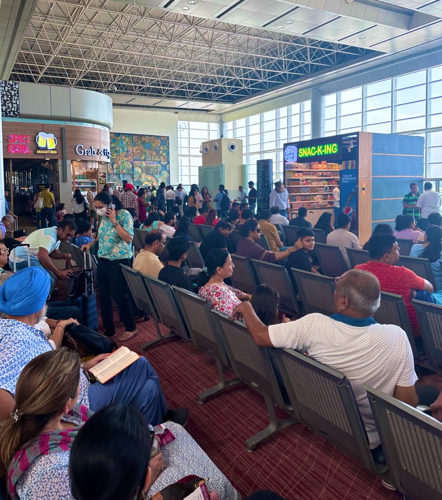 abhishekksood's tweet image. 😓 Arrived at the airport @IXCairport , but no air conditioning in sight! 🥵 It's getting hot in here! 🔥 Hope they fix it soon! #AirportTroubles #NoAC