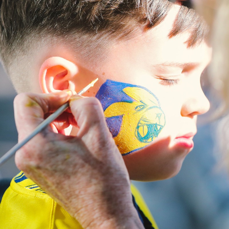 DurhamCricket's tweet photo. Come along to our 2023 Community Day for free 👋

@EveryoneActive family zone 🚀 
@DurhamCricFdn Walking Cricket 🚶🏻‍♂️ 
Interactive challenges with @GreatNorthCH 🏥 
Watch Durham v Derbyshire 😃

#ForTheNorth