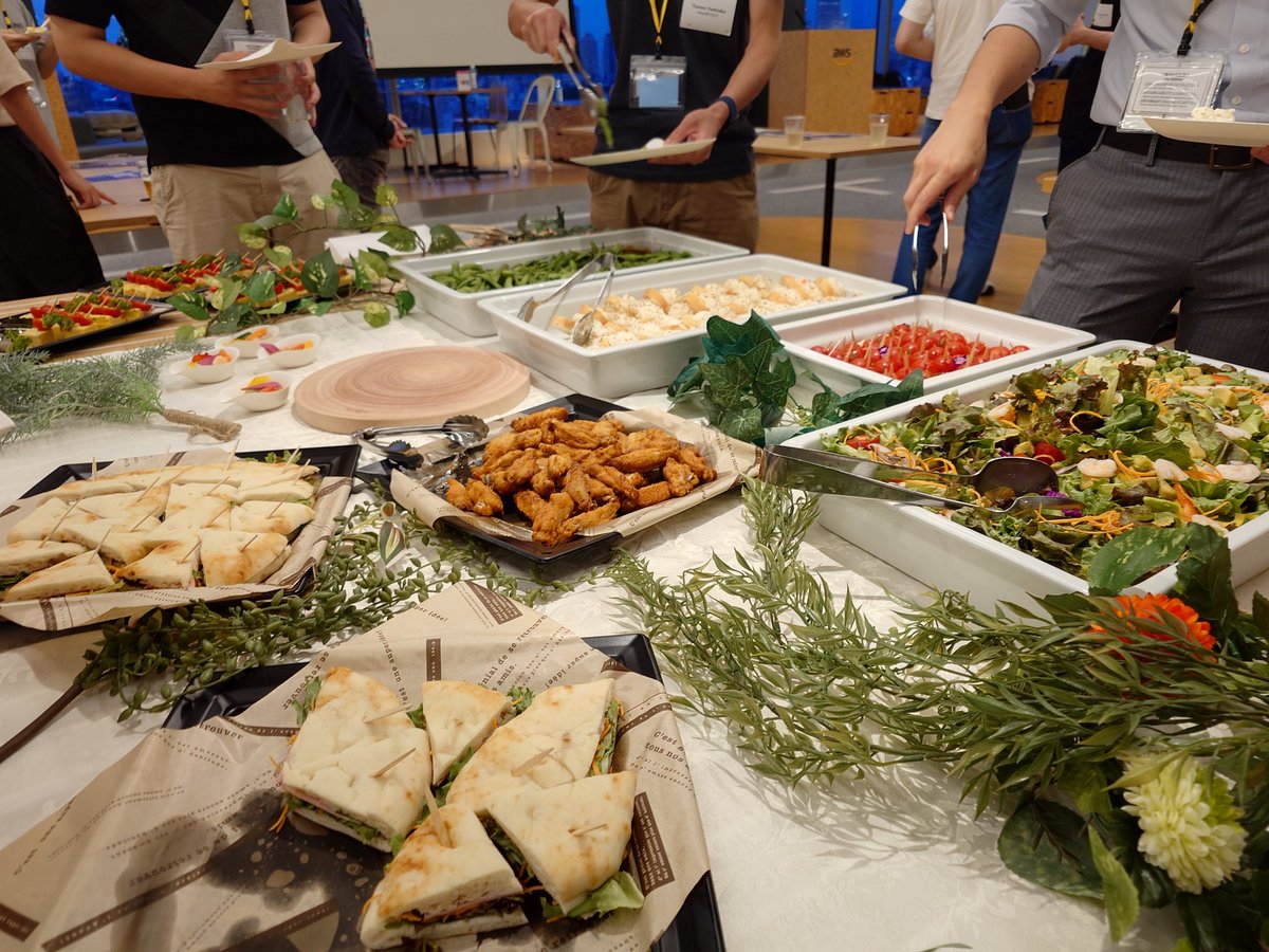 mats16k's tweet image. 🍻Startup Summer Beer Bust🍻 はじまった！！！ #AWSStartupLoft