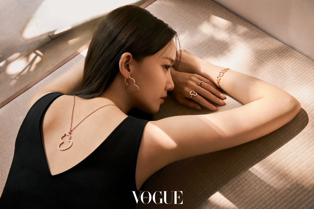 VogueKorea's tweet photo. https://t.co/blDoy1wxud