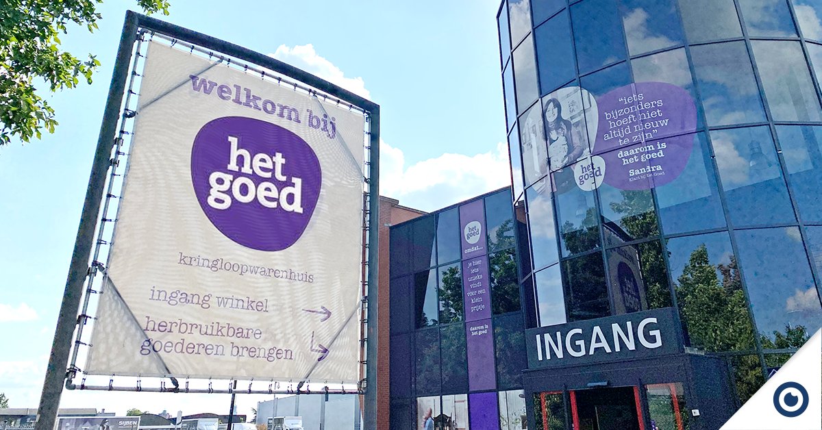 Throwing clothes away? No way! ❌ We would rather give them to charity 😁 Therefore we have made Kringloopwarenhuis Het Goed and Sponsorwinkel Weert happy with 350 beautiful blouses 👕

#prowise #donate #clothes #fairwear #thriftstore #kringloopwinkelhetgoed #sponsorwinkelweert