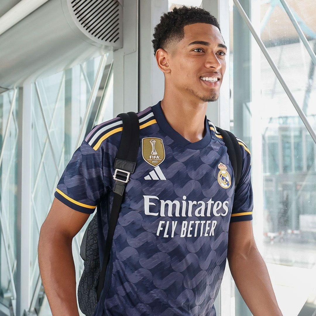 🚨SORTEO CAMISETA REAL MADRID.

Por mi cumpleaños os traigo un sorteito para que podáis ganar la nueva primera o segunda camiseta de esta temporada.

Requisitos:

-Dar RT🔄
-Seguir a <a href="/futboljersey7/">FutbolJersey77</a>

Ganador este domingo.