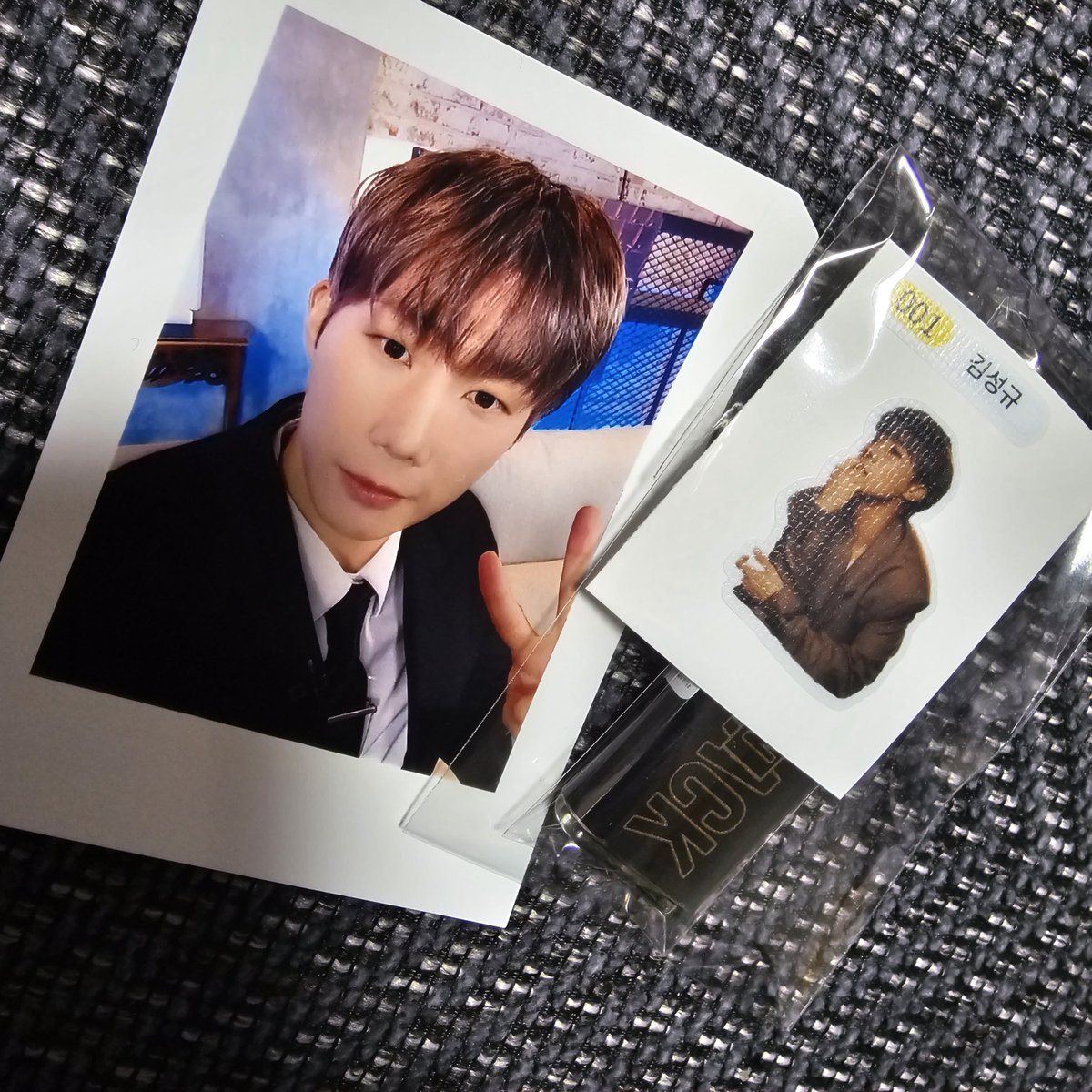 kc_0987's tweet photo. ♾️ COMEBACK AGAIN INFINITE ♾️

인피니트 콘서트 나눔

라이터 + ( 선착 띠부씰 &amp; 폴라로이드 사진 택 1)

🔥 날짜 : 8/20
🔥 시간 장소 당일 타래 공지
🔥 수량 : 200 개 ( 선착은 20 개 내외 )
🔥 라이터 특성상 민증만 확인 ( 트위터 확인 × ) https://t.co/GY8ZjCujHC