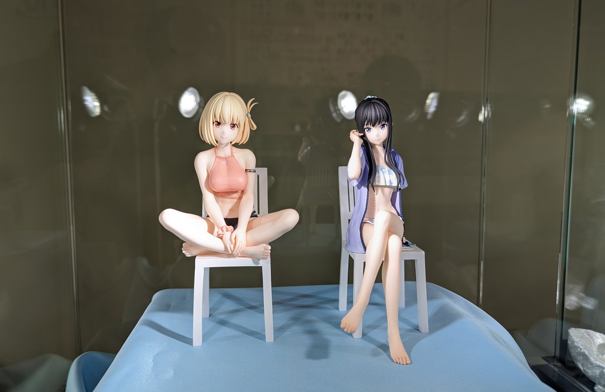 aniplex_plus's tweet photo. 【受付中】
TVアニメ「リコリス・リコイル」より

❤️錦木千束 ノンスケールフィギュア
💙井ノ上たきな ノンスケールフィギュア

が好評予約受付中🏖️✨

4,800円というお手頃価格&amp;どこにでも飾りやすいポージングで登場です🙌

＼ #リコリコ展 にて展示中👀💡／
https://t.co/iaqJ1I69S1
#リコリコ https://t.co/u1HP9Pt3Wc