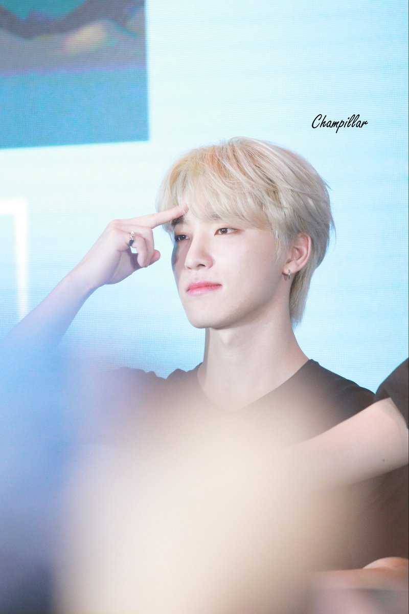 champillar's tweet photo. 230710 이즈위 팬싸
yizhiyu fan sign

#seventeen #세븐틴 #leechan #이찬 #dino #디노 #ディノ https://t.co/KEL9v9UbJQ