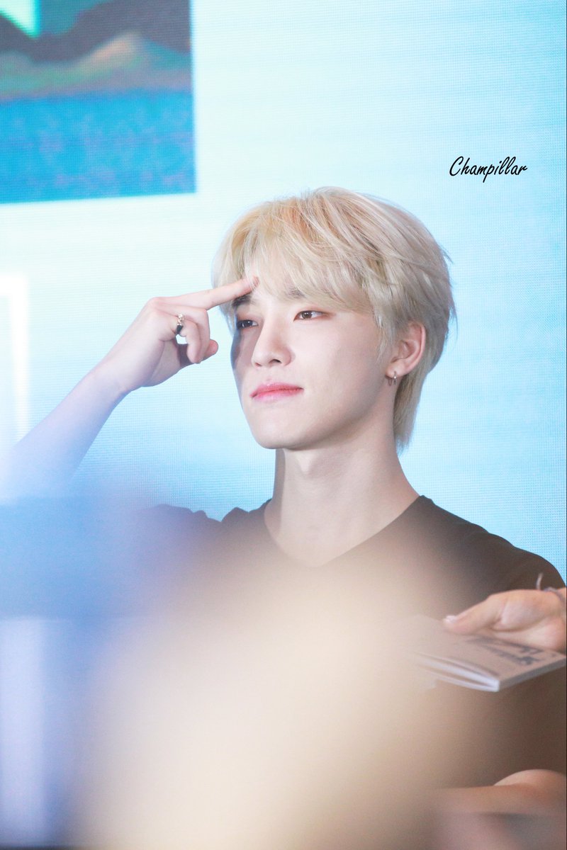 champillar's tweet photo. 230710 이즈위 팬싸
yizhiyu fan sign

#seventeen #세븐틴 #leechan #이찬 #dino #디노 #ディノ https://t.co/KEL9v9UbJQ