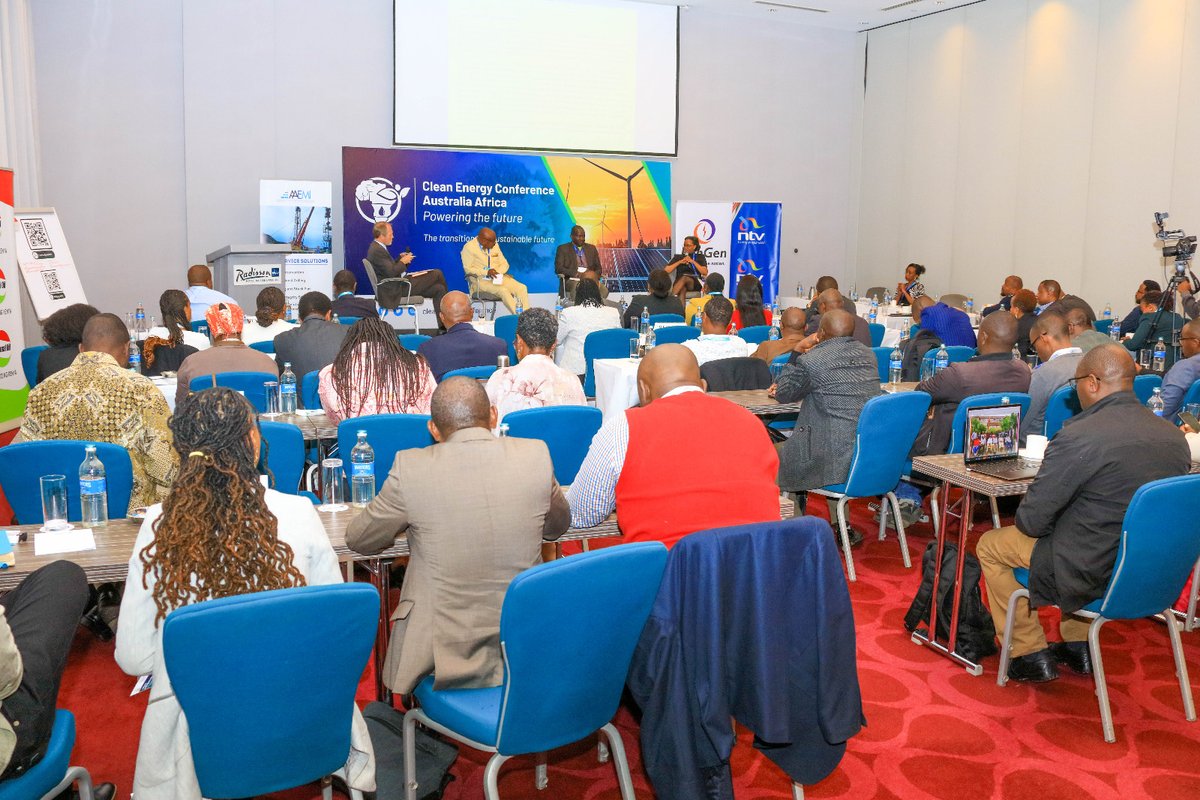 KenGenKenya's tweet photo. “How can Africa achieve greater energy efficiency?” ⚡️
@KenGenKenya's Assistant Manager-Geothermal Resource Assessment, Kizito Opondo, shares his views during a panel discussion at the #CleanEnergyConference. #GreenEnergyKE ^EM https://t.co/RPN3Fsk4if