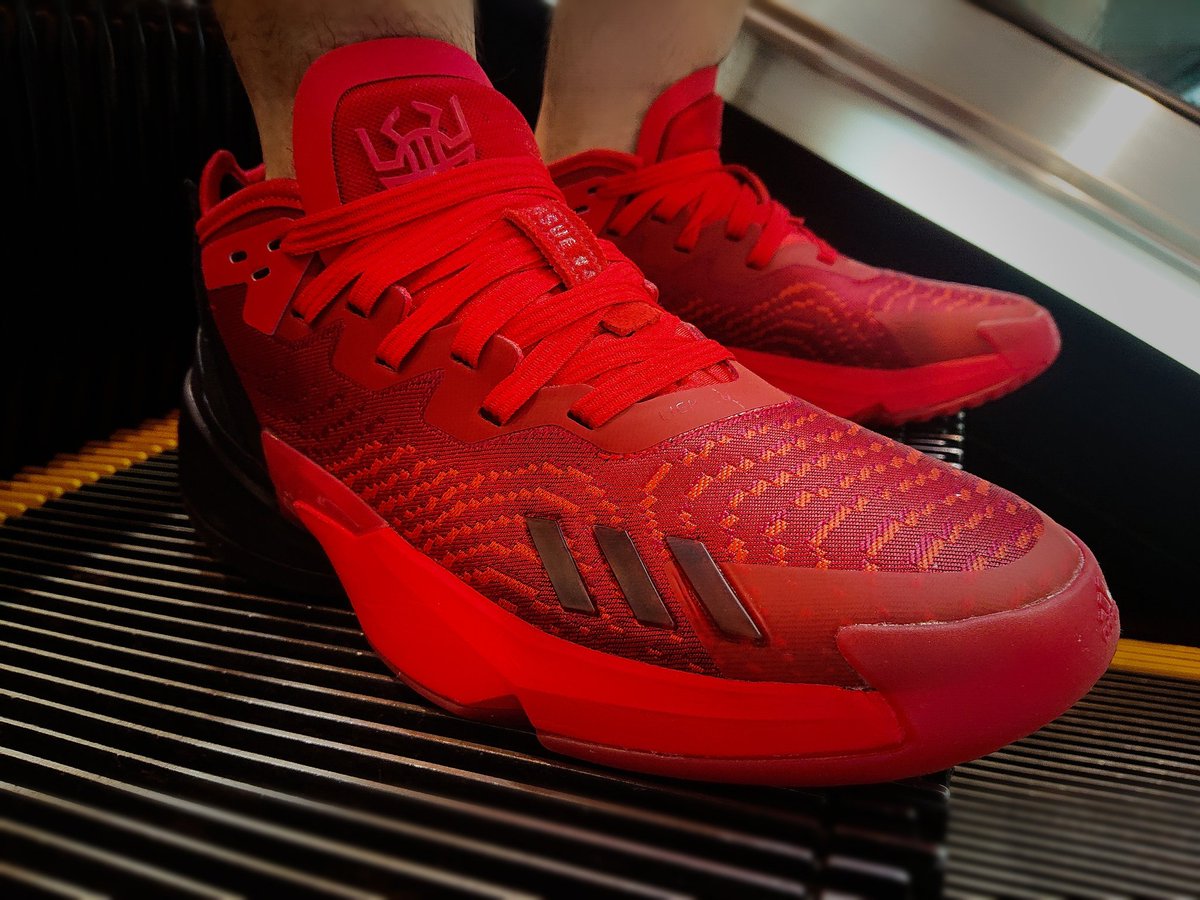 MARVINKICKS0603's tweet photo. ADIDAS
D.O.N. Issue #4

#バッシュを履いて外へ出よう
#バッシュを履いて外に出よう
#adidas
#donissue4
 #DonovanMitchel
#nba #kicks #sneaker #basketballshoes #shoes #basketball #バッシュ https://t.co/APwman0bn2