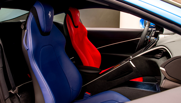 Ferrari's tweet photo. This #FerrariRoma was created thanks to the #FerrariTailorMade programme.
With its French tricolour livery that carries over into the interior, it pays homage to the inspiration car’s successes in the Tour de France.

#Ferrari https://t.co/yoCBkvh67B