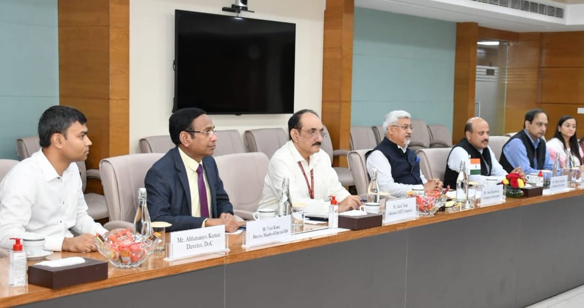 DoC_GoI's tweet photo. Peru delegation led by HE Dr. Teresa Stella Mera Gomez, Vice Minister of Foreign Trade met Commerce Secretary on the sidelines of #CIIIndiaLACConclave. Both sides discussed on resuming the trade agreement negotiations to strengthen the economic relationship b/w India & Peru. https://t.co/kaLXpzzVZq