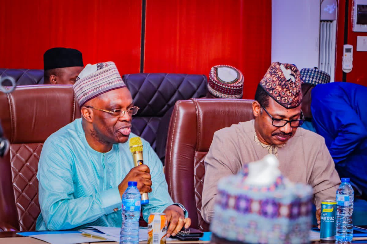 WMulombo's tweet photo. The visit lended @drfaisalshuaib and myself to secure commitment by His Excellency to push the polio fight to the last mile in Zamfara by expanding polio vaccination and routine immunization services to insecure/inaccessible settlements @WHONigeria @NphcdaNG https://t.co/rpPUxUggSO